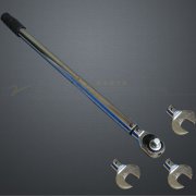 ����܇(ch��)���b���b���A(y��)��Ť������25N.m