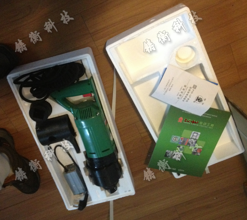 電動(dòng)扭矩扳手圖片