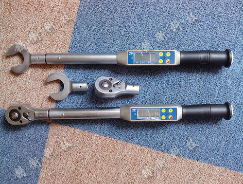 數(shù)顯扭力扳手圖片