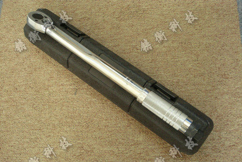 可調(diào)式扭矩扳手圖片