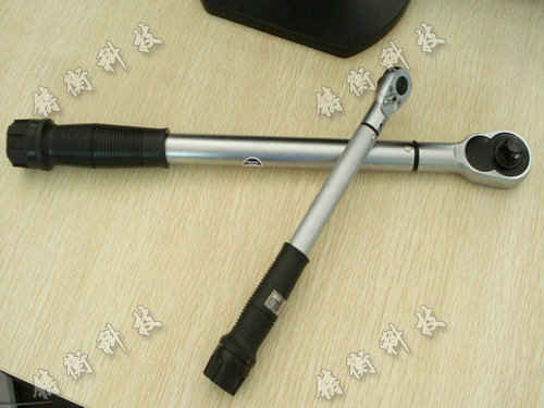 預(yù)置式扭力扳手圖片