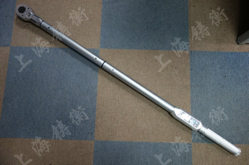 ���@Ť������